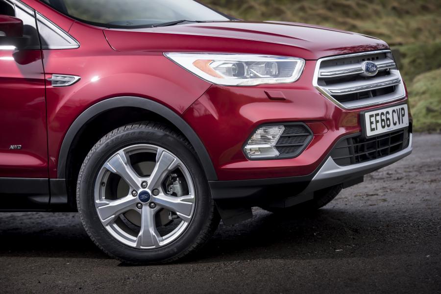 Детали экстерьера Ford Kuga 2017 года  (UK) (фото 43 из 60)